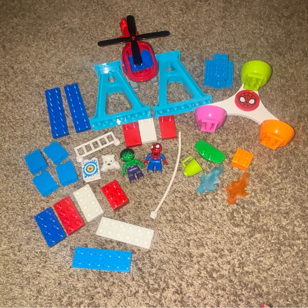 Spider-Man and Friends Funfair Adventure Lego Duplo 10963 - Picture 3 of 7